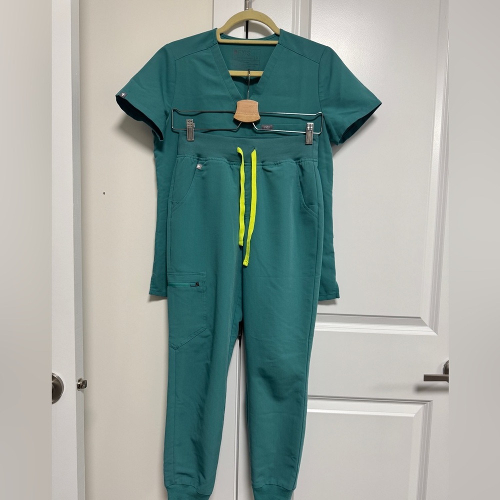 Figs HW XS/P set in cactus